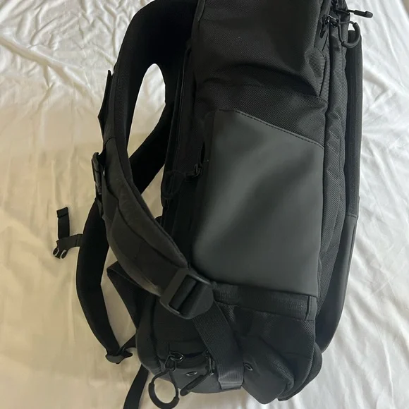 LSKD Backpack 35L - Picture 2 of 9